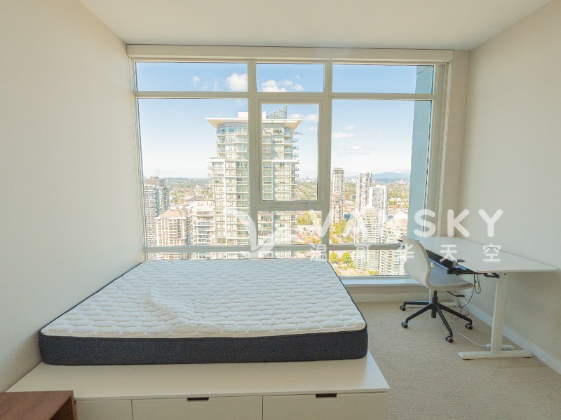 250808162401_bedroom 2 1 of 1.jpg